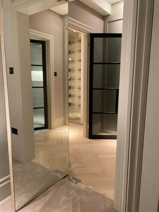 Luxury Georgian Apartment - 5 Minute Walk To Spa Bath Eksteriør bilde