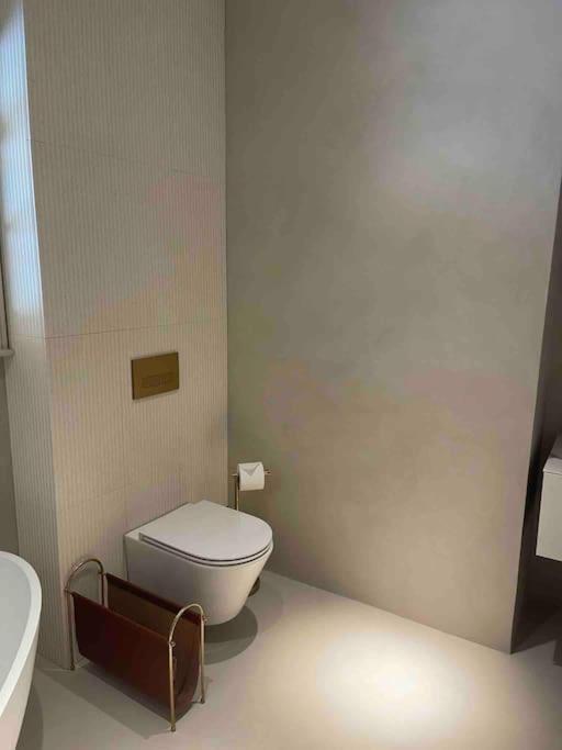 Luxury Georgian Apartment - 5 Minute Walk To Spa Bath Eksteriør bilde